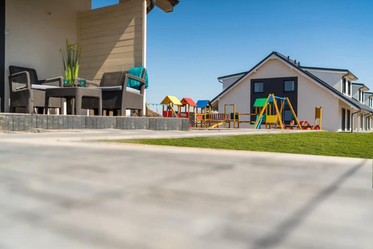 Domki Kotwica Park Wladyslawowo Exterior photo